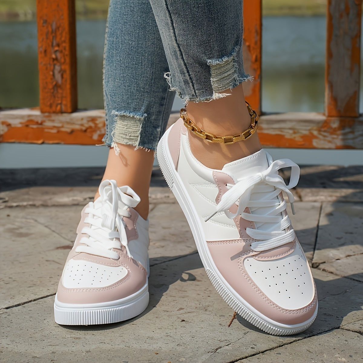 Women's Lightweight Skate Sneakers White Pink Synthetic Upper Breathable Fabric Rubber Sole