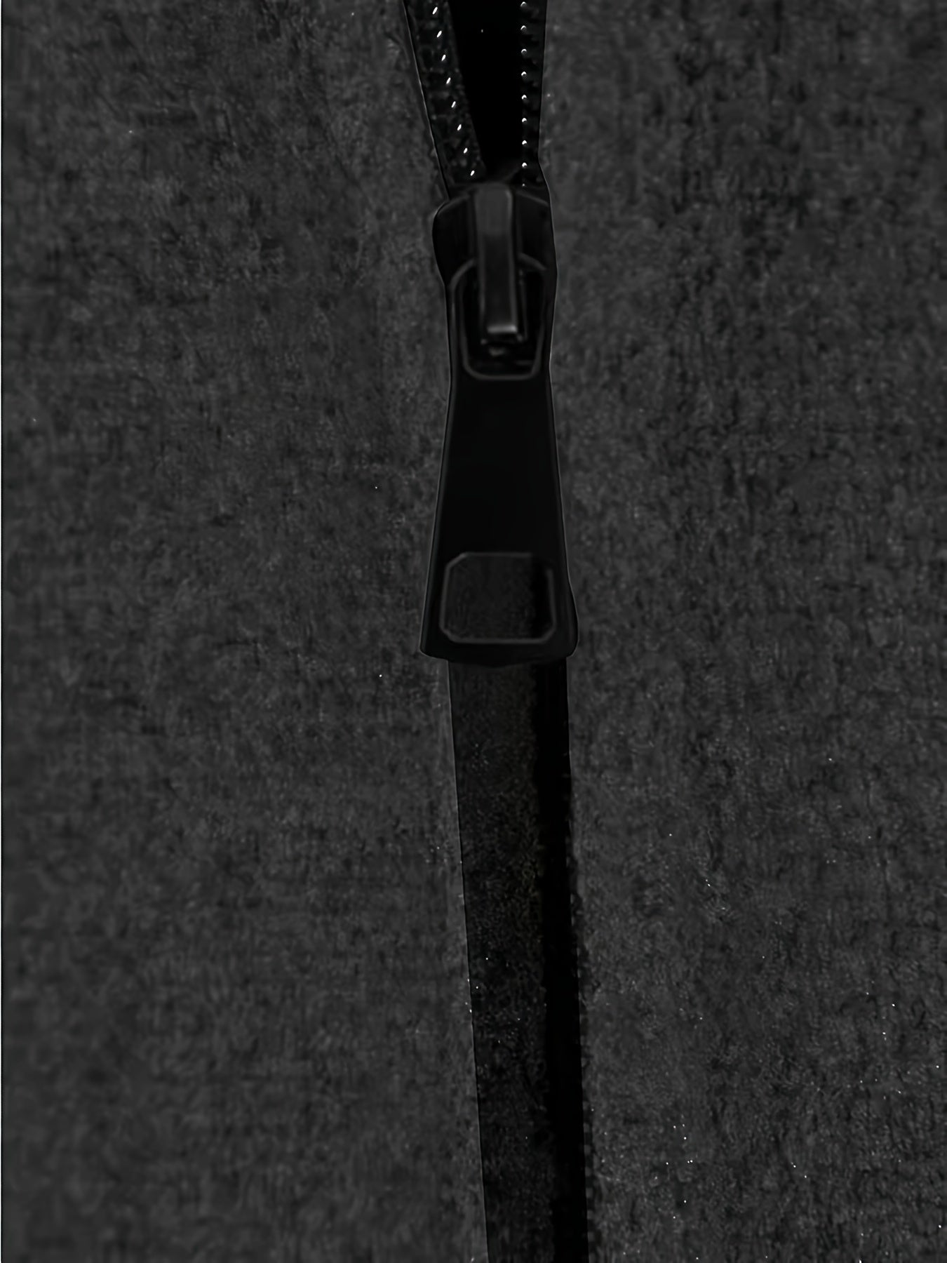 Erkaklar uchun sarg'ish kulrang polyester trench palto, tortish qismi, bosh kiyim, metall fermuar tafsiloti va cho'ntaklar bilan, kuz/qish uchun mukammal, katta o'lchamda.