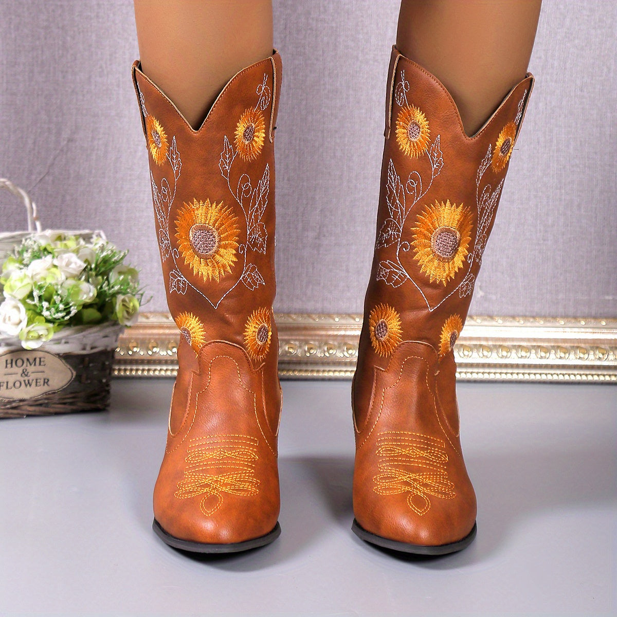 Women's Embroidered Faux Leather Western Cowboy Boots Pointed Toe Mid-Heel
