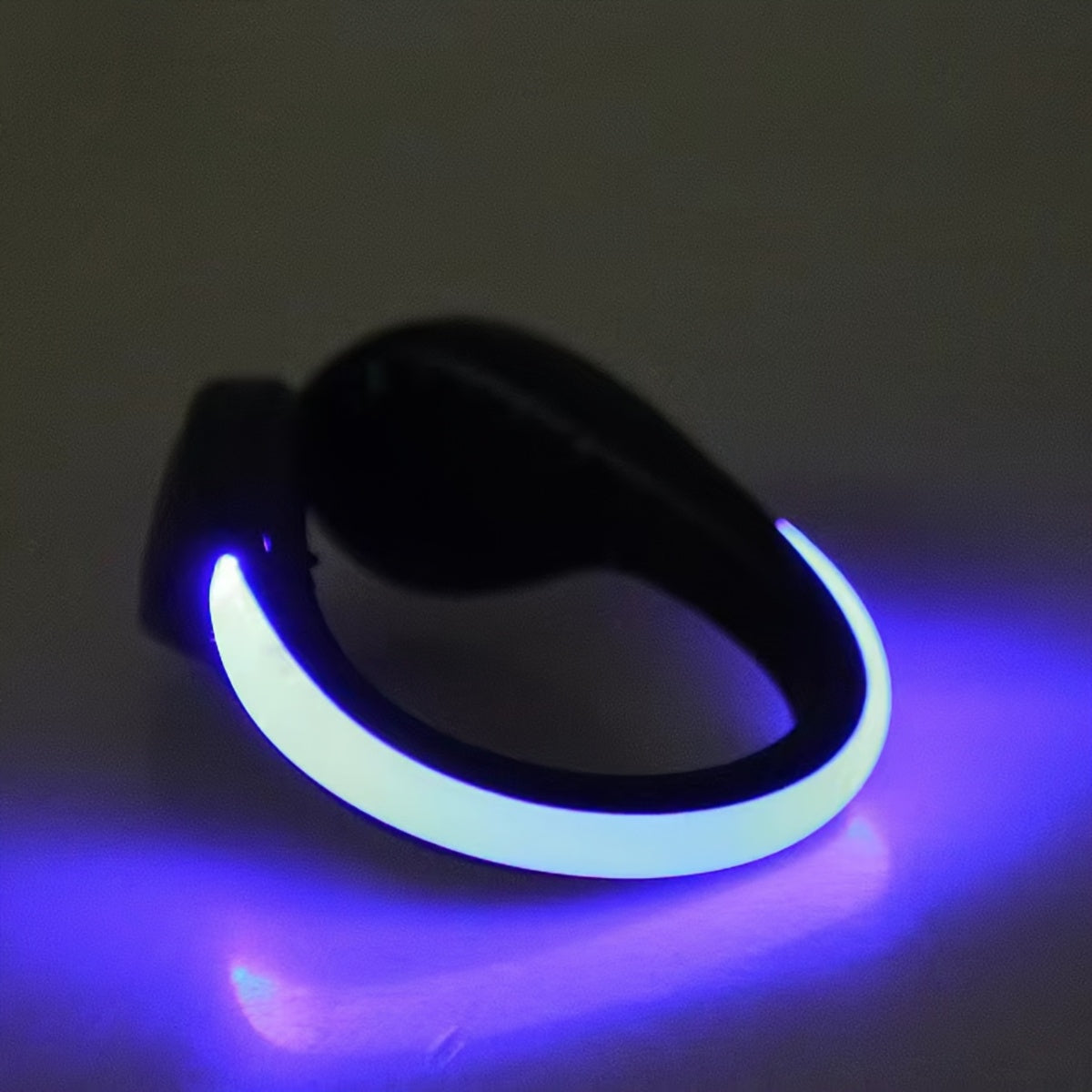 Unisex LED Shoe Light Clips Flashing Shoelaces for Night Running
