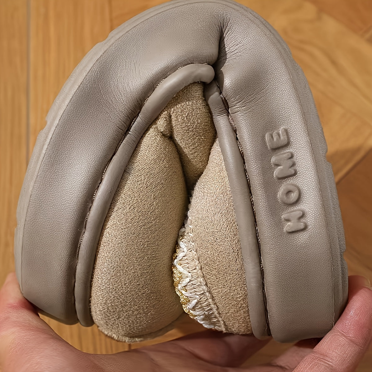 Женские уютные зимние тапочки с мягкой подошвой из EVA, для дома и улицы, черные и белые