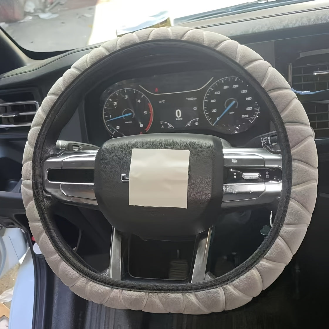 Universal Fit Flannel Velvet Steering Wheel Cover Non-Slip Warm Winter Car Protector