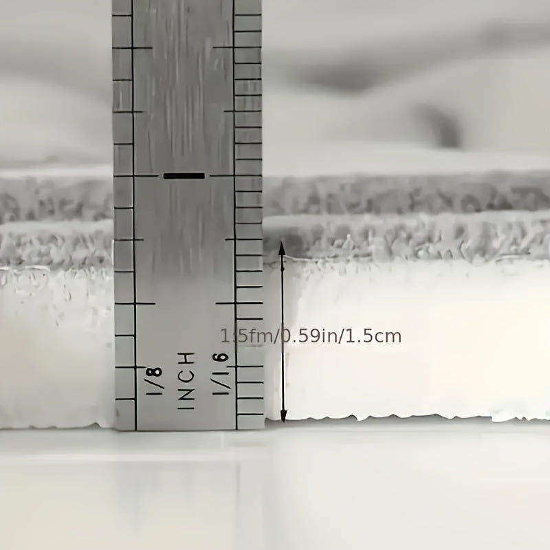 Alfombra de baño curva Pebble antideslizante, absorbente y de secado rápido