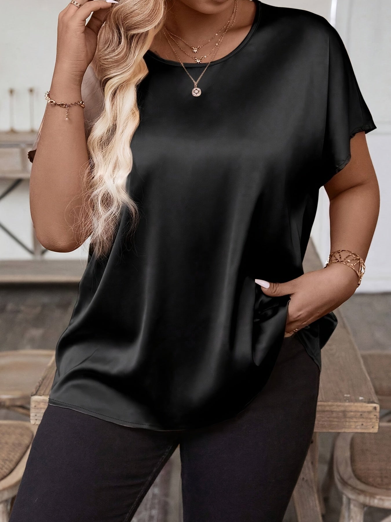 Plus o'lcham ayollar uchun kundalik to'qilgan qisqa qo'lli kofta, bir rangli yozgi kiyim