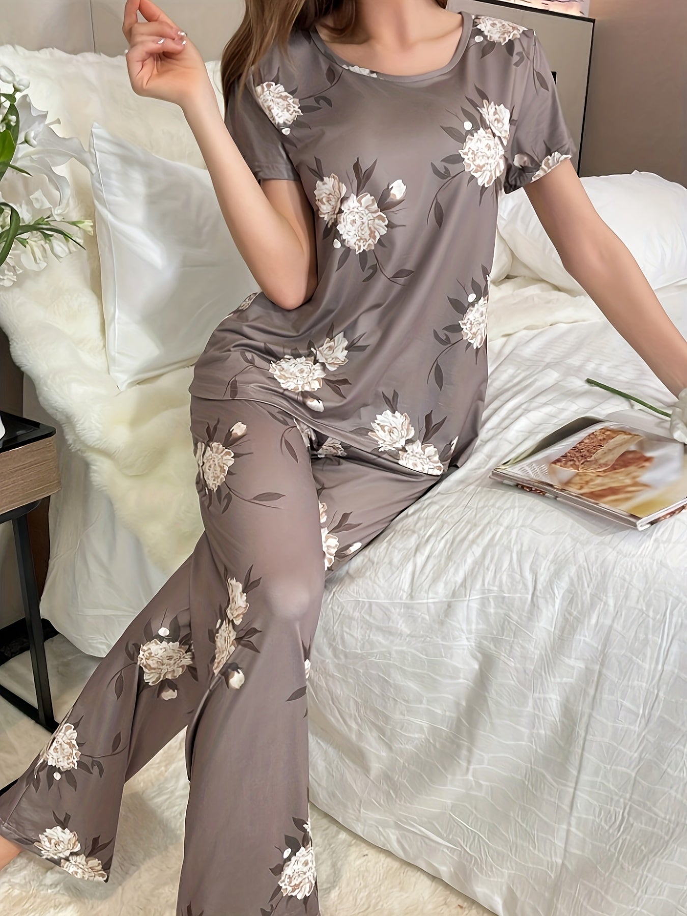 Women's Floral Pajama Set Jersey Knit Short Sleeve Top Long Pants Casual Sleepwear