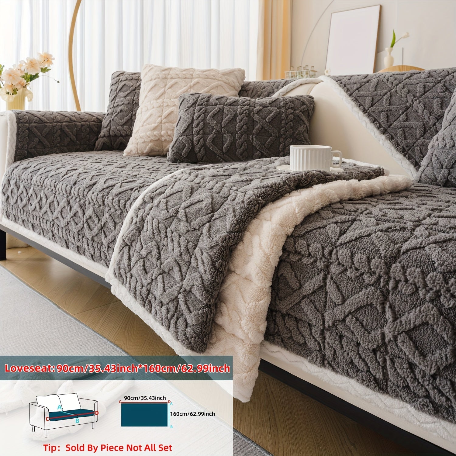 Qalin plush divan qoplamasi bohemian shik uslubida, uy hayvonlari uchun qulay va dog'larga chidamli. Mashinada yuvish mumkin va bitta to'rt o'rindiqli divanlar uchun bir nechta ranglarda mavjud.