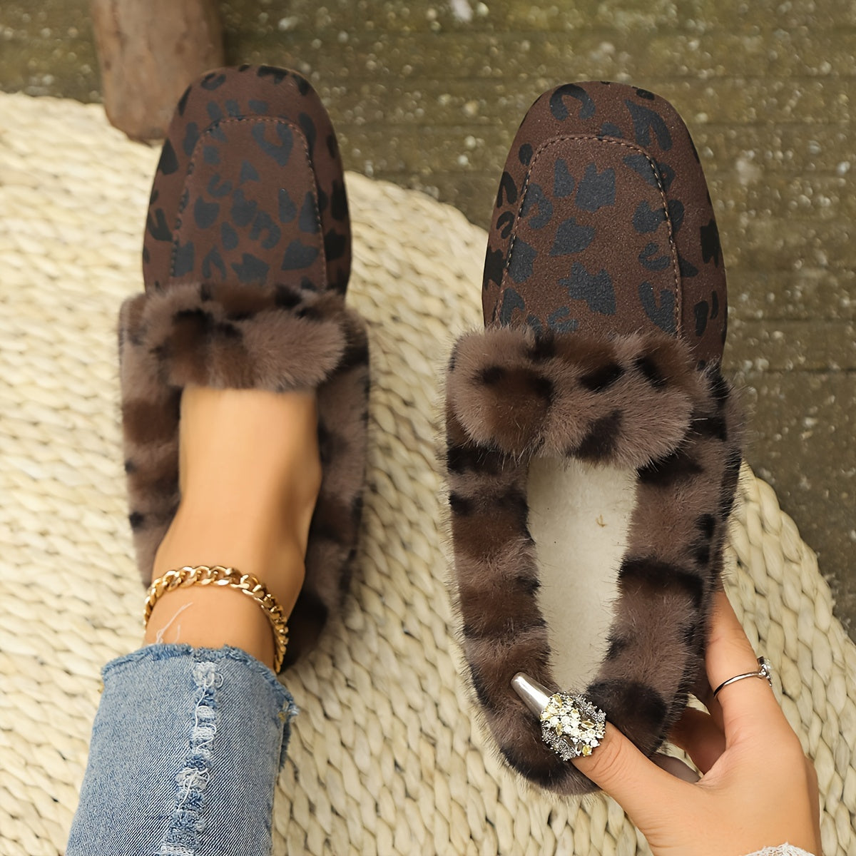 Women’s Leopard Print Plush Slippers Warm Faux Fur Indoor Shoes