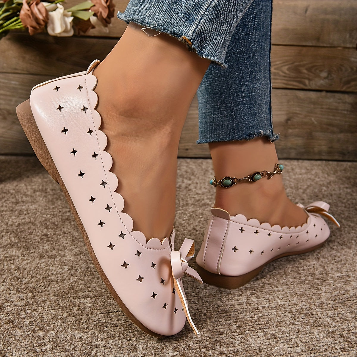 Women’s Faux Leather Bowknot Flat Shoes with Star Pattern, Breathable, Lightweight