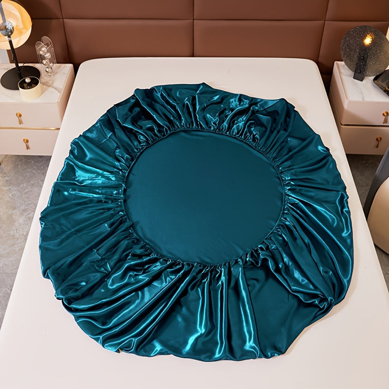 Silky Soft 100% Polyester Satin Bed Sheet for All Seasons Light Luxury Pilling-Resistant Queen Size