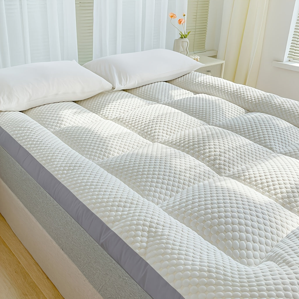 White Ultra-Soft Mattress Pad with 3D Particle Design Breathable Fluffy All Seasons