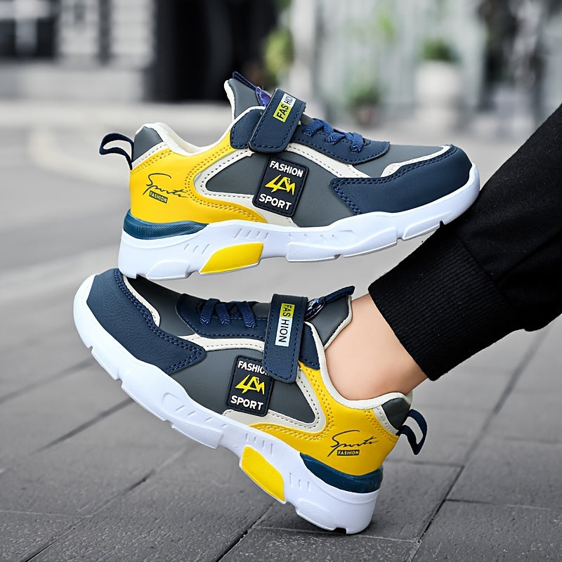 Мужские всесезонные кроссовки из микрофибровой кожи на низком ходу с нескользящей подошвой