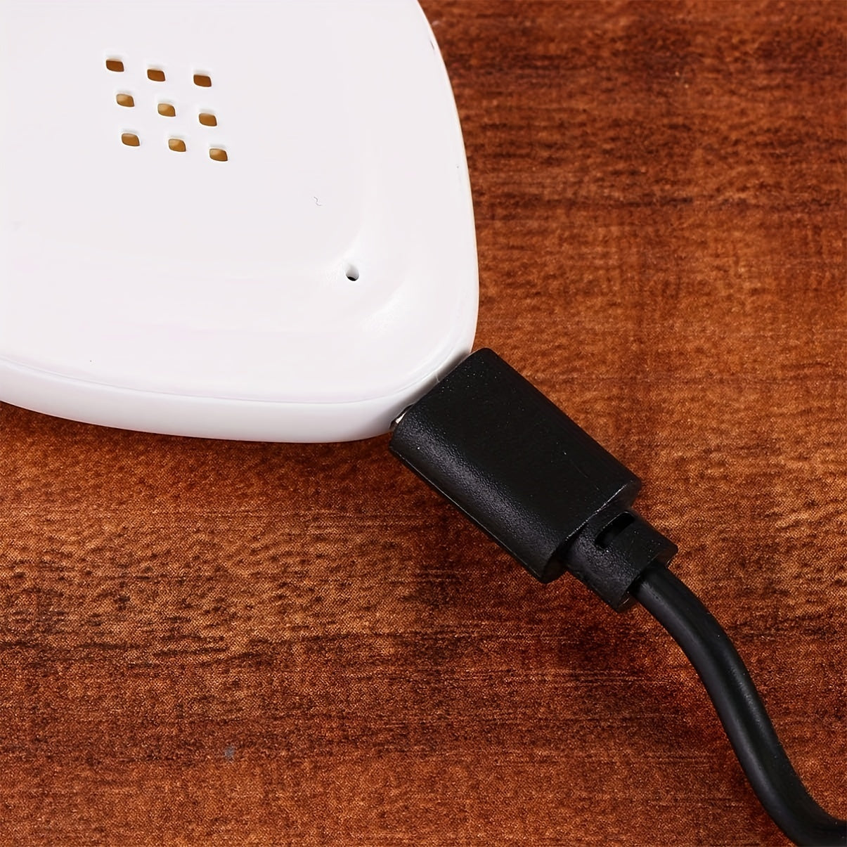 Portable Pest Repeller USB Rechargeable Flea Tick Insect Deterrent