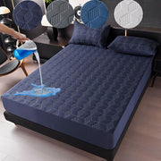 Waterproof Mattress Protector Cover Machine Washable Quilted Polyester PU Inner Layer for Bed Hotel Living Room