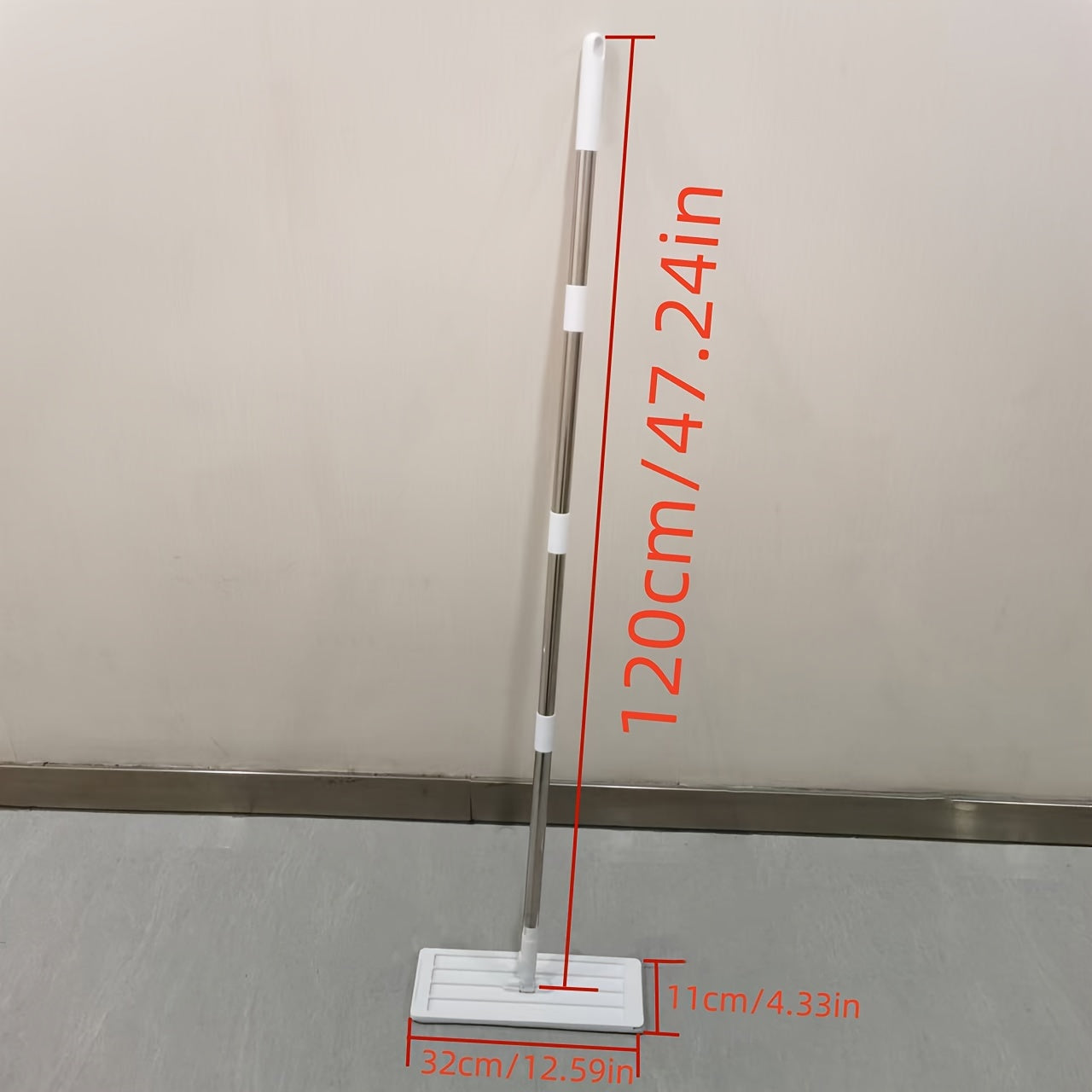 "Yassi Mop va Chelak To'plami - Mustahkam Integratsiyalangan Matodan Foydalanish - Qo'l Bilan Tozalash, Qayta Tozalash va Supurish uchun - Yashash Xonasi va Yotoqxona uchun - Samarali Tozalash uchun Oson Siqish Tizimi"