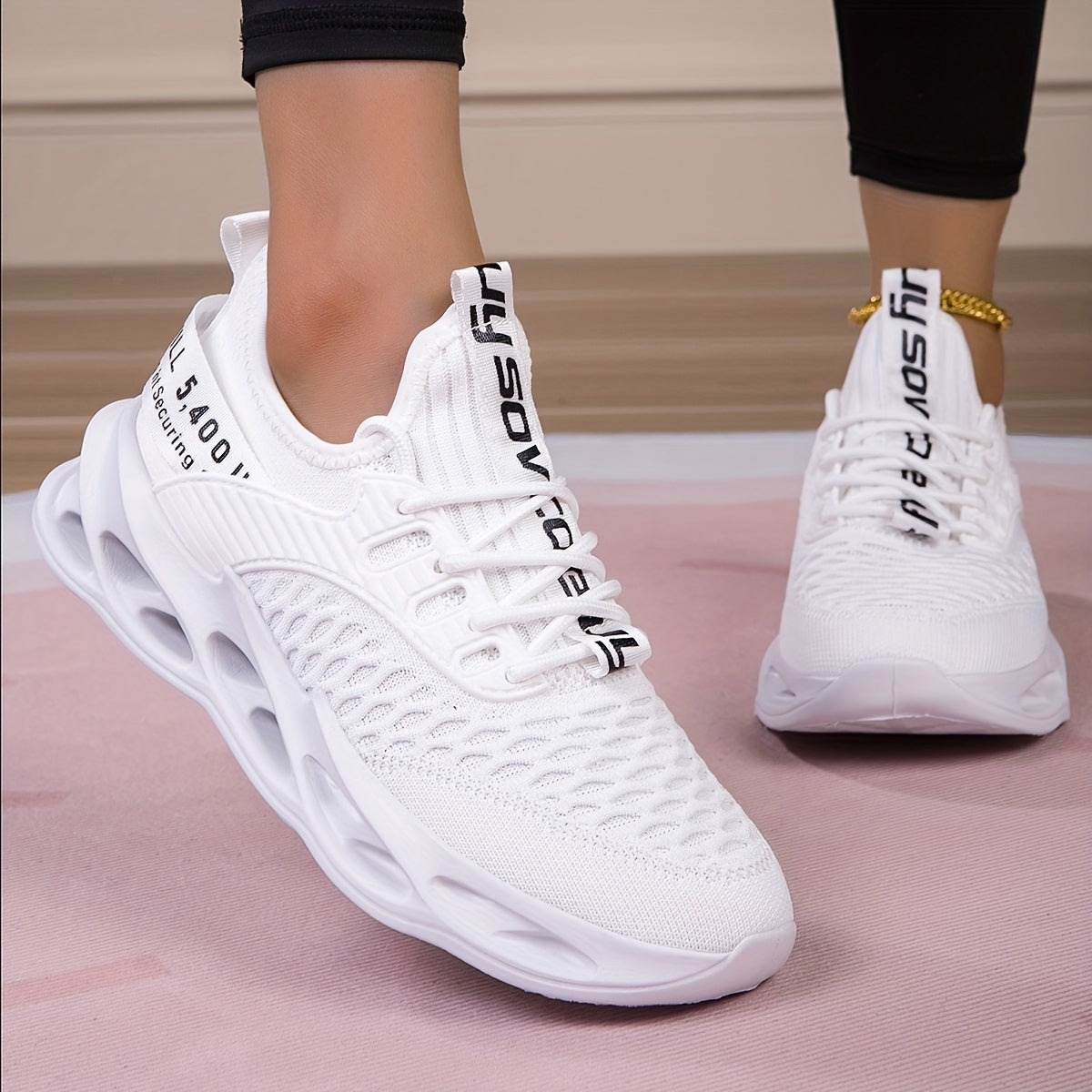 Unisex Low-Top Sneakers Mesh Breathable Pink Black Casual Shoes