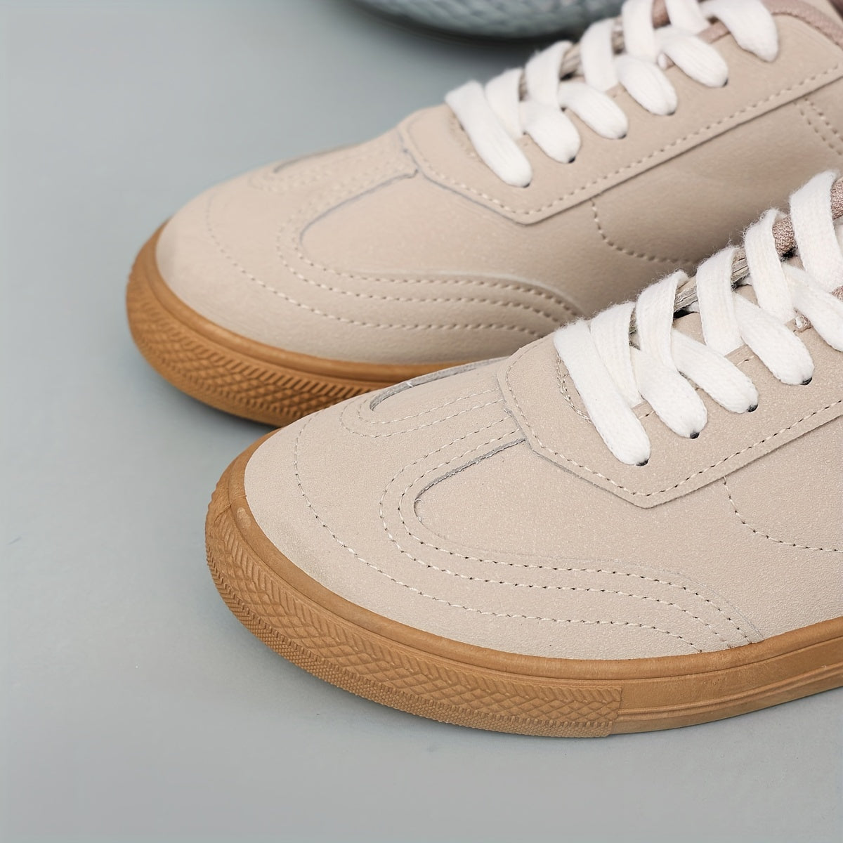 Женские туфли-лоферы на шнуровке из однотонного материала, повседневные легкие обувь на резиновой подошве