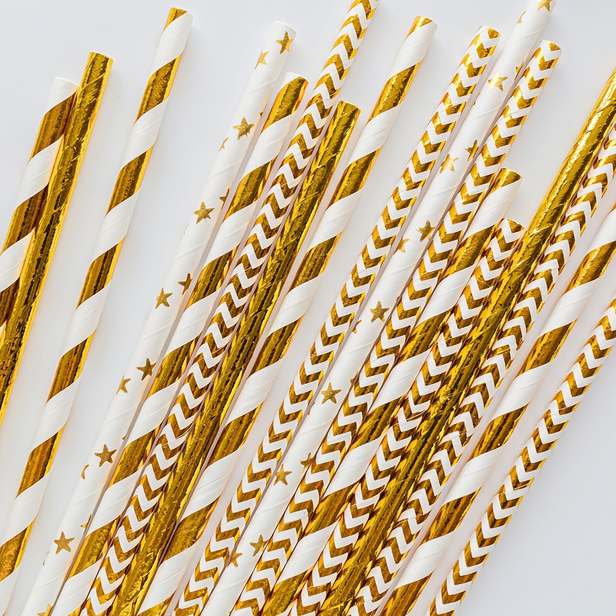 Paquete de 25 o 100 pajillas de papel dorado y blanco con rayas creativas para fiestas y decoraciones