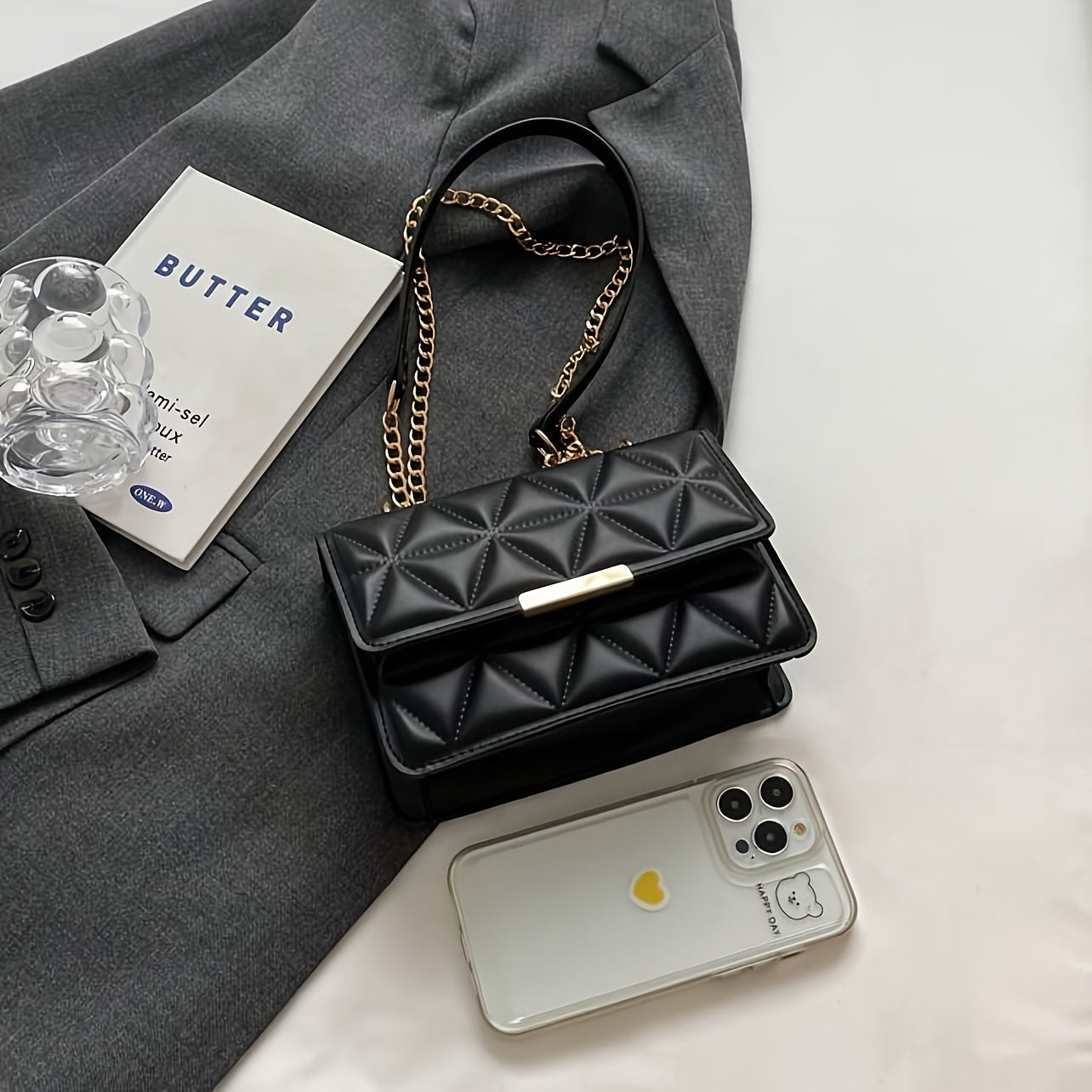 Стильная мини-сумка через плечо для женщин с цепочным ремешком, шикарный черный стеганый дизайн, легкий PU-материал, просторный интерьер, включает в себя монетницу, идеально подходит для повседневного использования.