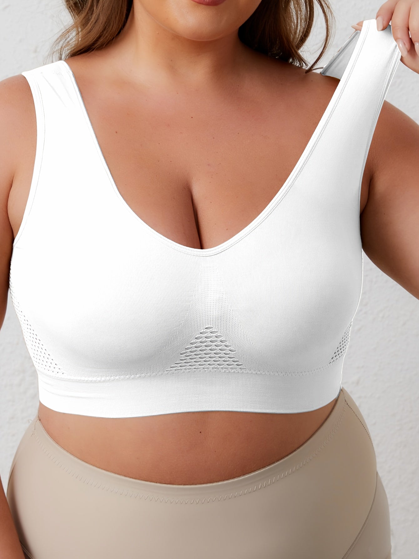 Women's Plus Size Seamless Wireless Sports Bra Breathable Mesh Yoga Running Top