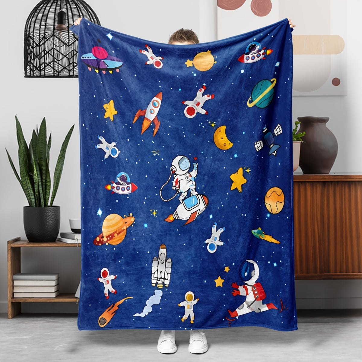 Warm Flannel Blanket with Cartoon Space Flying Saucer Design for Cozy Use