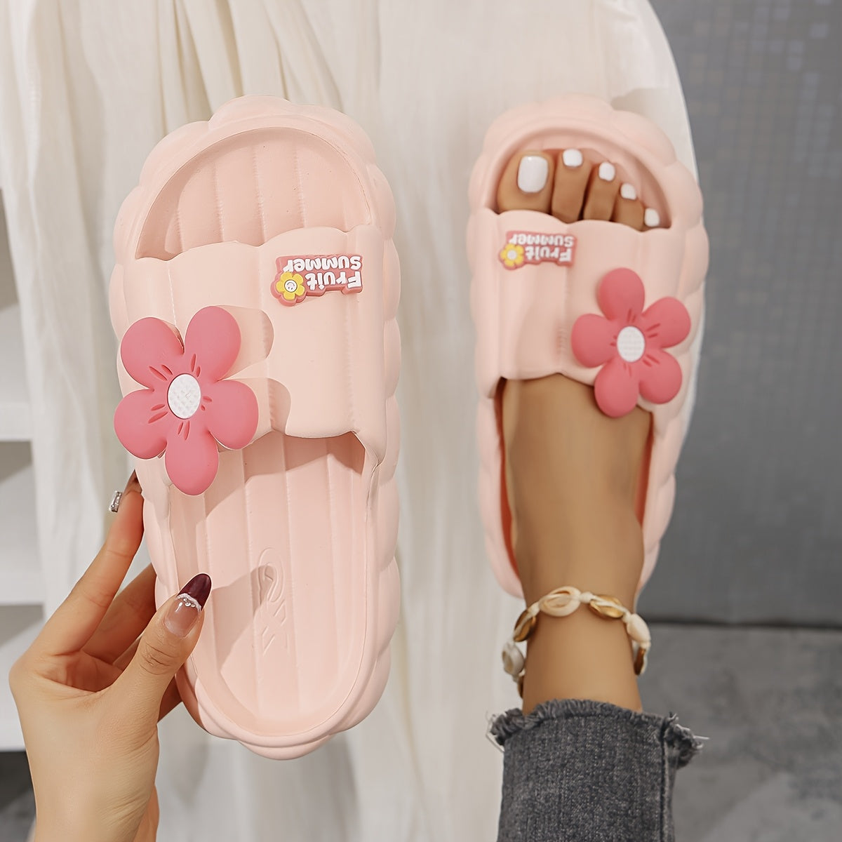 Women Large Summer Sunflower Decorative Indoor Outdoor Sandals