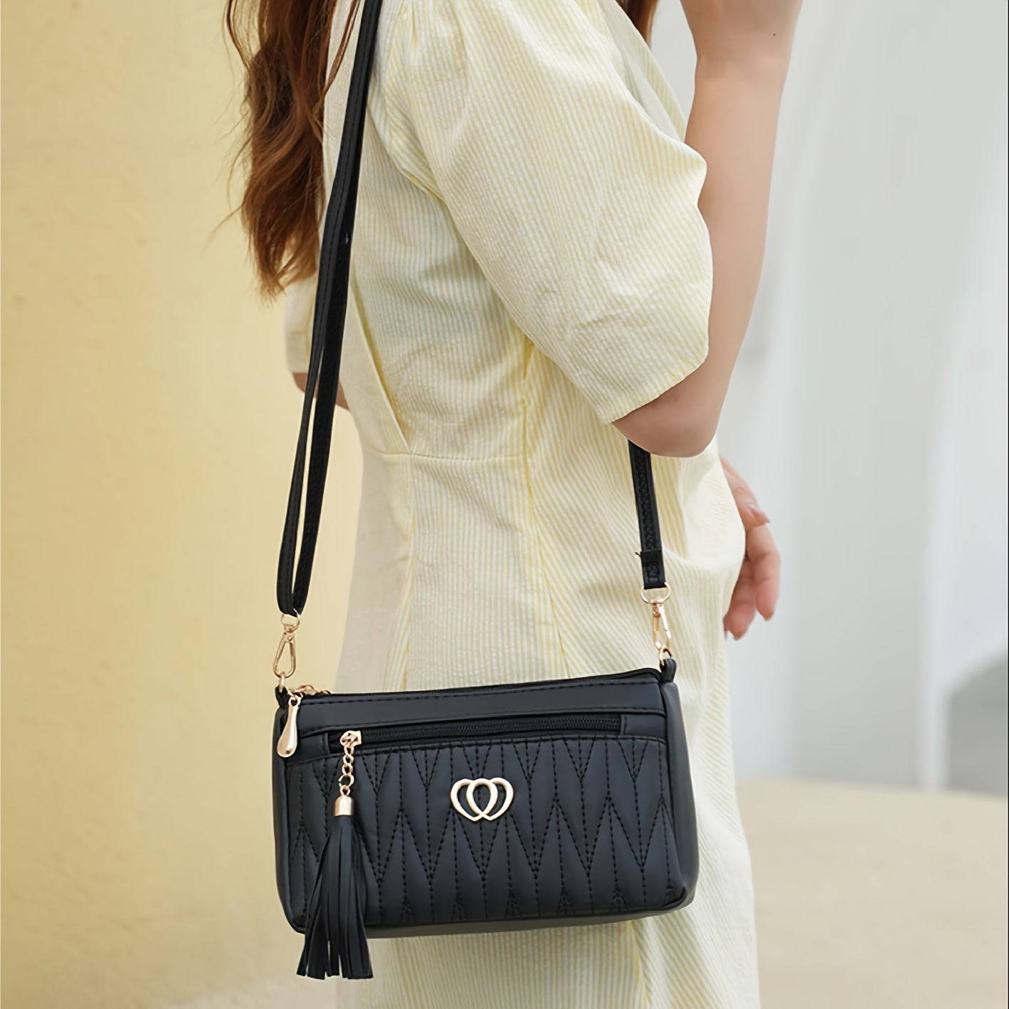 Vintage Women Quilted Crossbody Bag Faux Leather Black Heart Detachable Strap