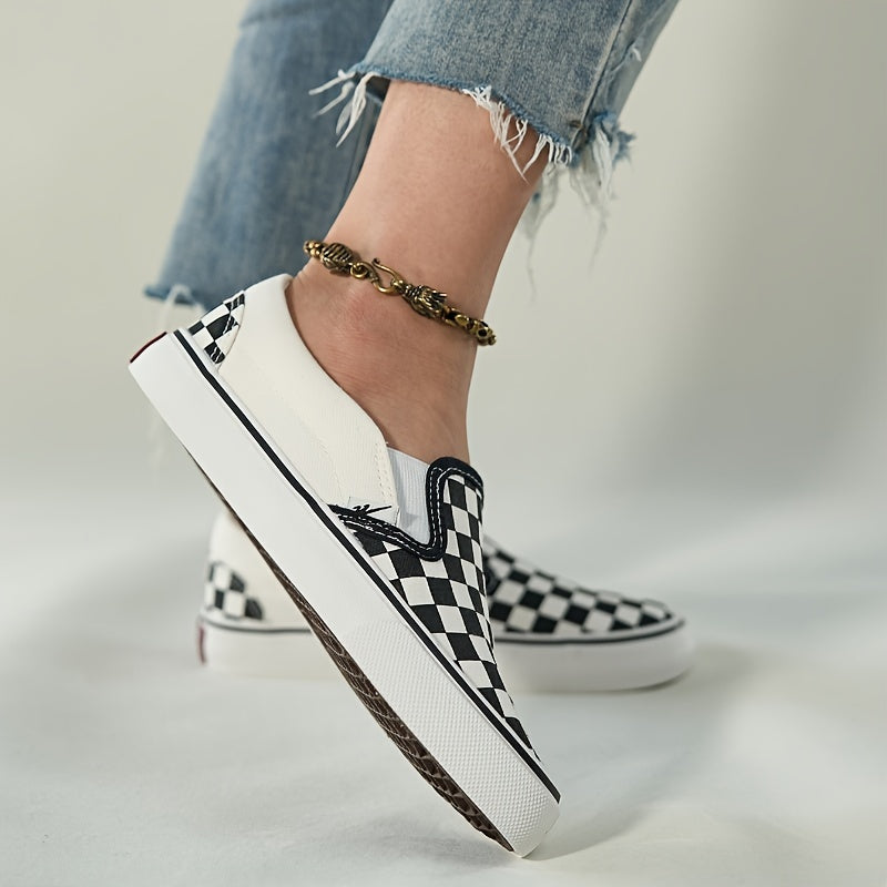 Women's Black And White Checkered Canvas Shoes Casual Skateboarding Comfort