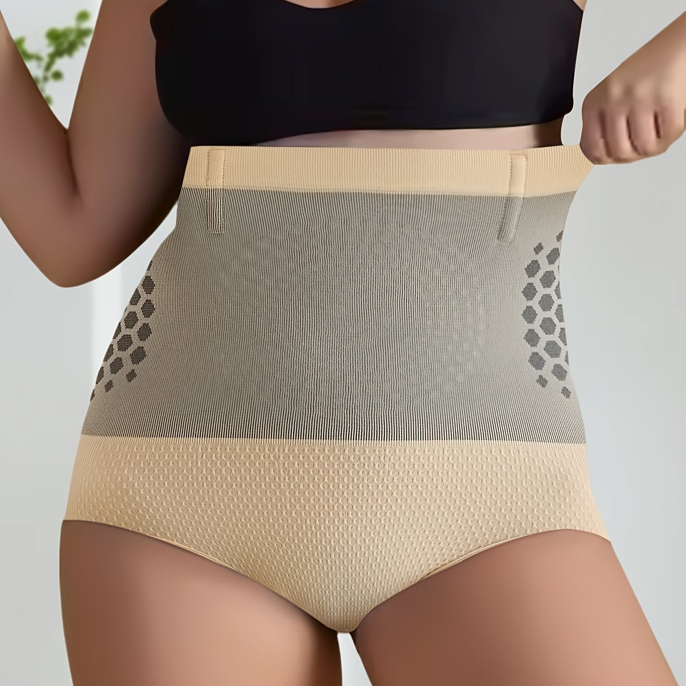 Ayollar uchun katta o'lchamdagi qizil shakl beruvchi ichki kiyim, yuqori bel, qorinni nazorat qilish, nafas oladigan nylon-spandeks aralashmasidan tayyorlangan, bir rangda, qo'l bilan yuvish mumkin.