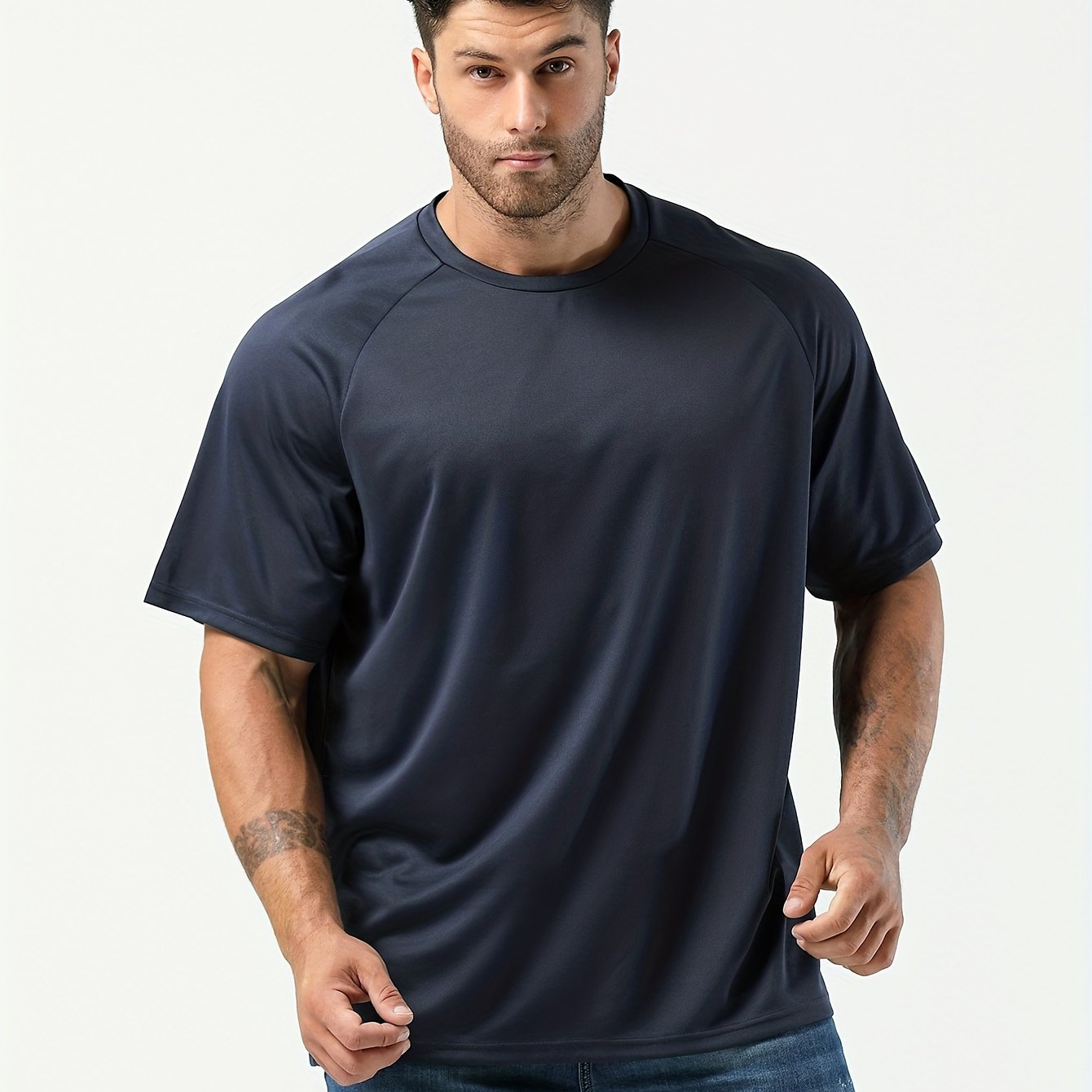 Plus-Size Men's Moisture-Wicking Short-Sleeve T-Shirt for Casual Sports