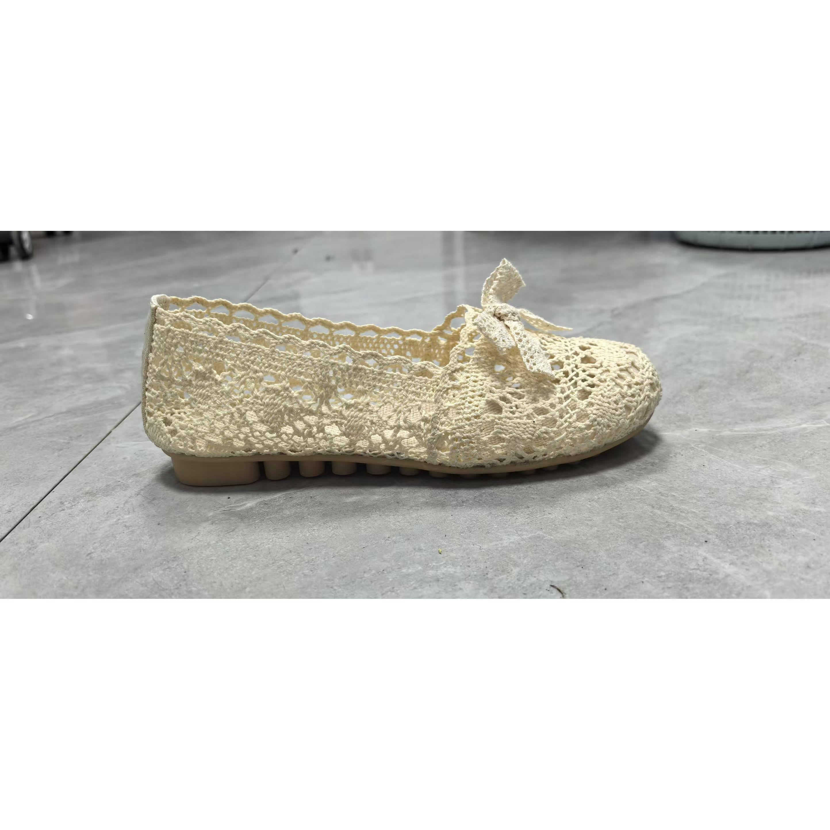 Zapatos de mujer beige sin cordones con encaje floral, planos, cómodos, para todas las estaciones