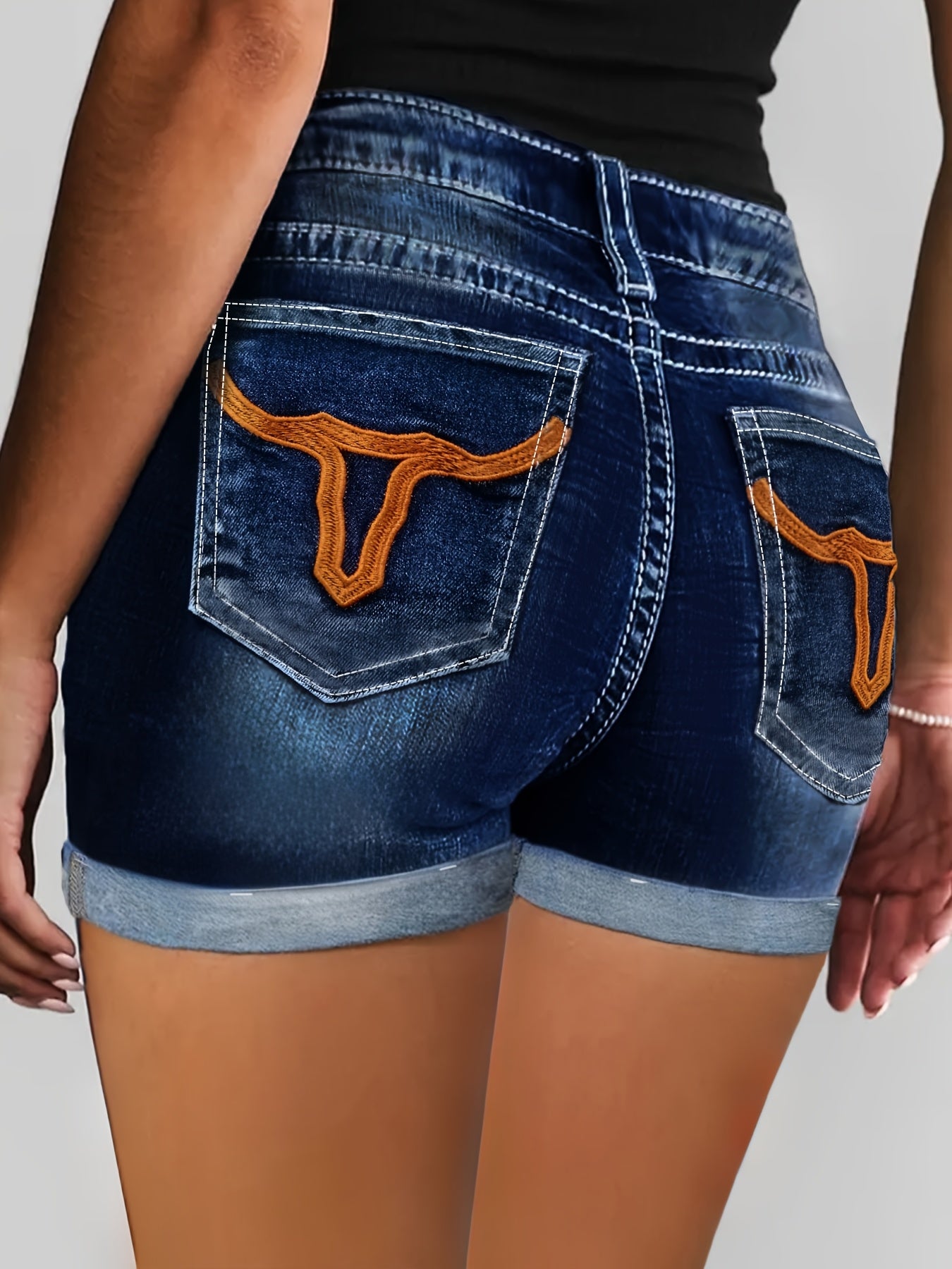 Plus Size Black Geometric Embroidery High Waist Shorts Bermuda Summer Fashion