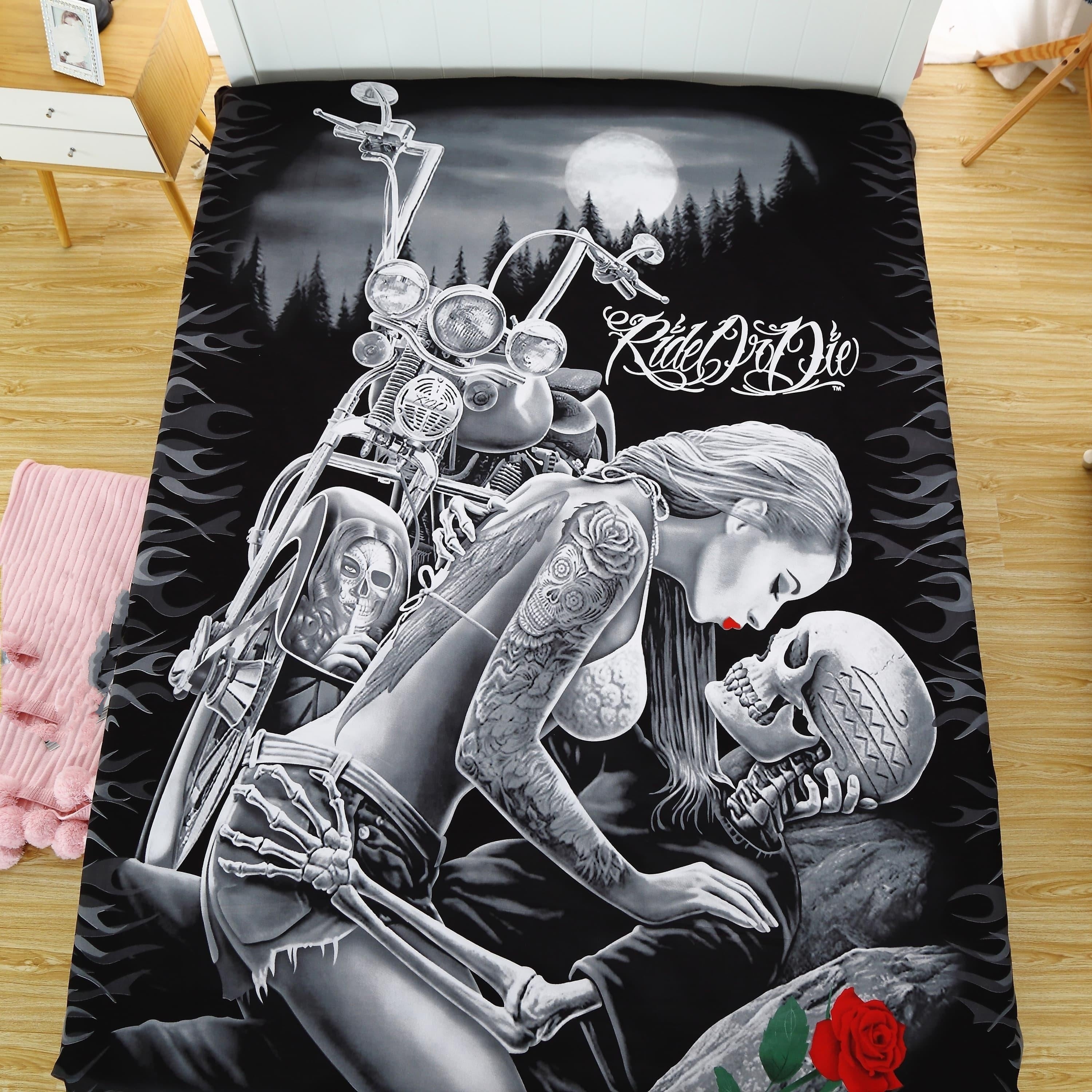 Skull Rose Print Duvet Cover Set with Pillowcases for Bedroom or Guest Room