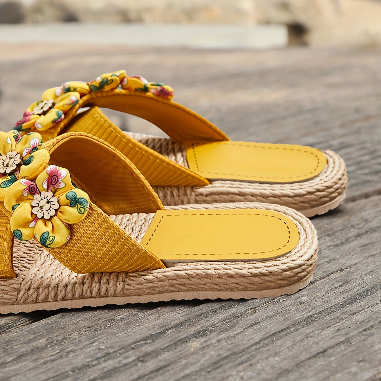 Women's Summer Flat Sandals Flower Toed Casual Beach Slides