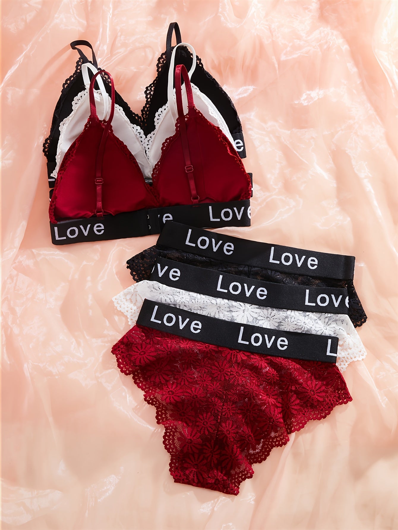 3 ta ichki kiyim to'plami: qarama-qarshi dantelli brassu va ichki kiyim, qirralari to'g'ri brassu va yozuvli ichki kiyim, ayollar uchun ichki kiyim