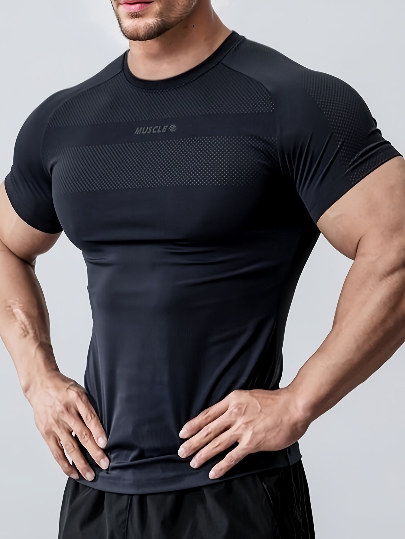 Camiseta de manga corta de poliéster de corte ajustado para hombre, cuello redondo, ideal para actividades al aire libre en verano