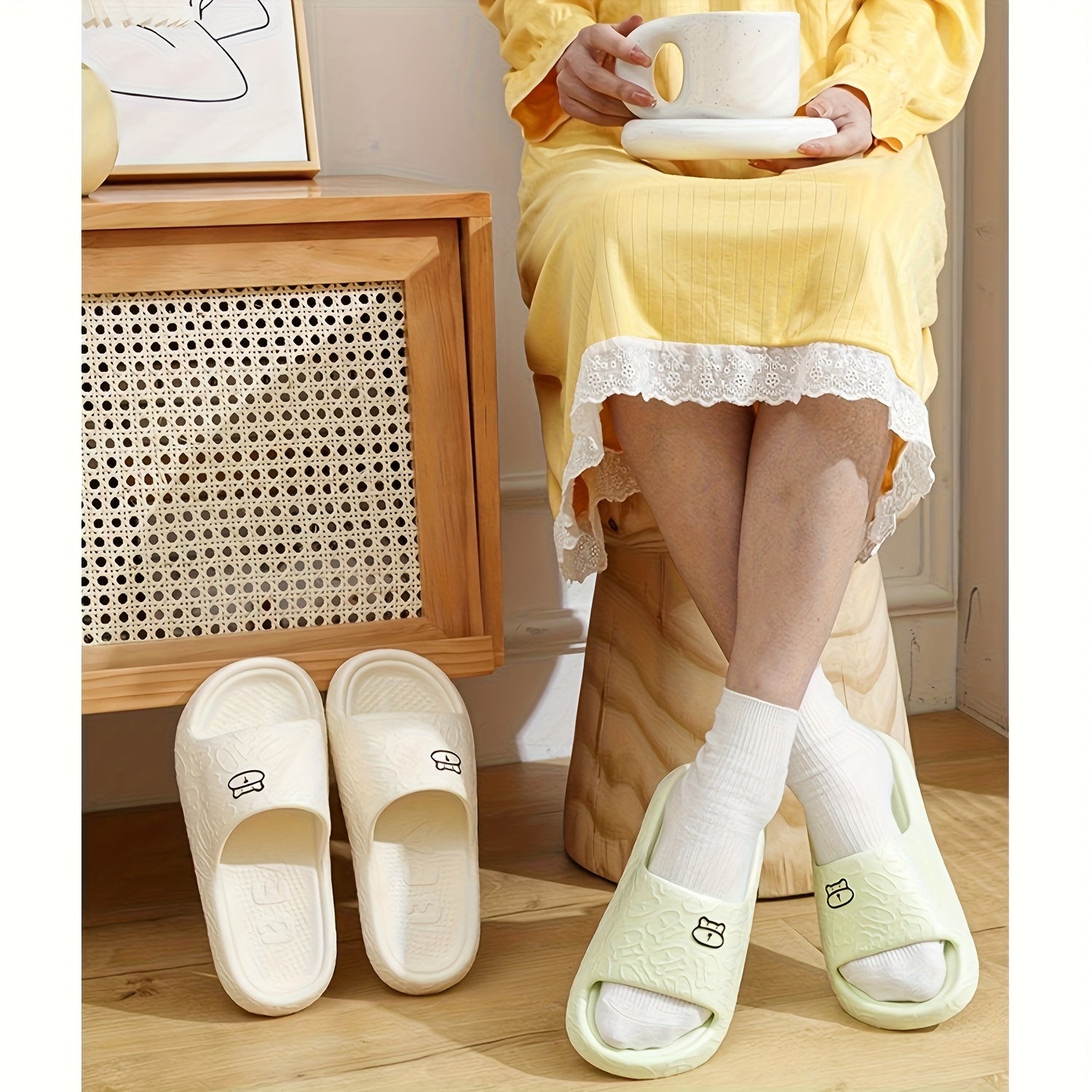 Women's Summer Bear Print Indoor Soft Sole Slippers Home Casual Slides