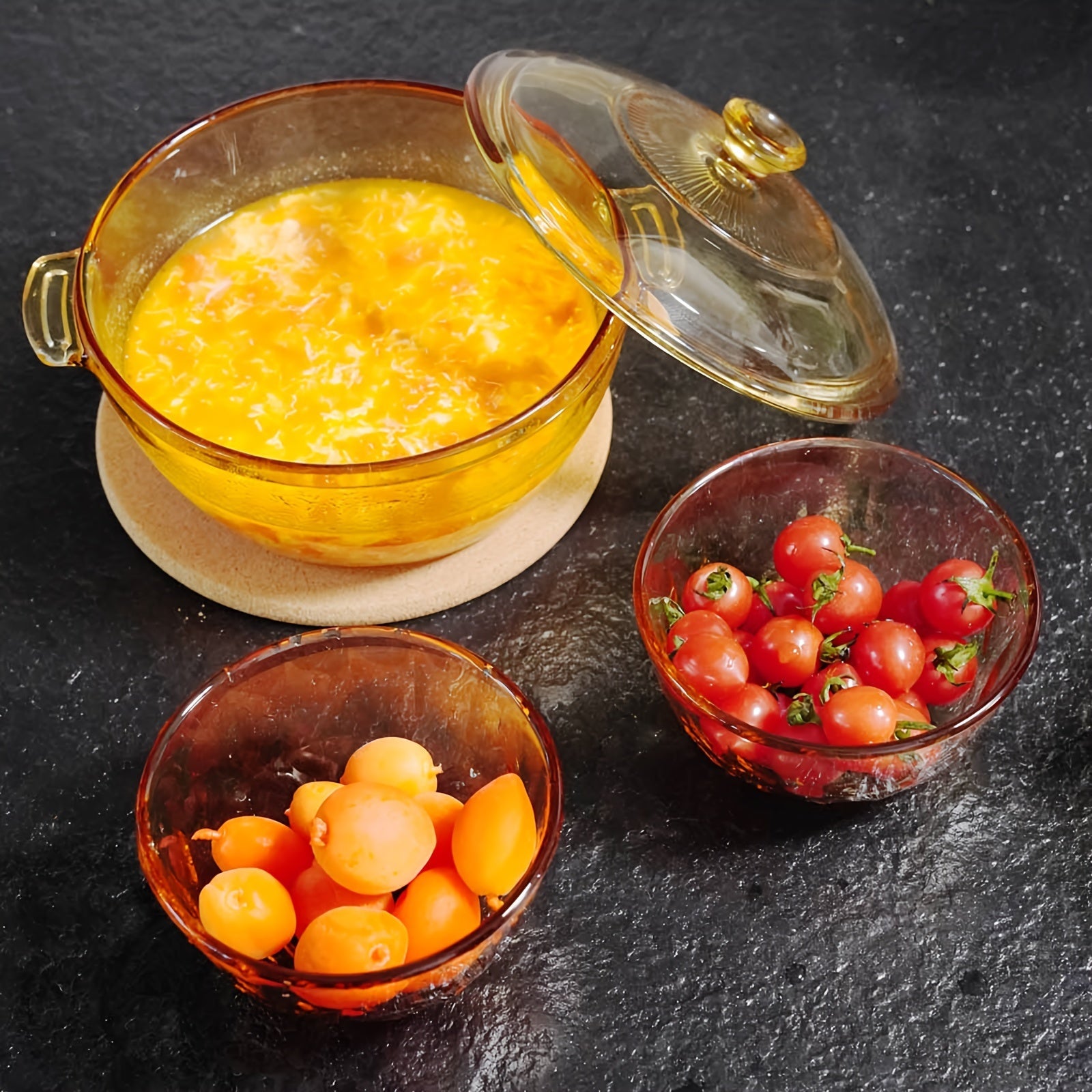 Shisha Qozon To'plami Qopqoq bilan - 1.5L Yuqori Haroratga Bardoshli Sho'rva Qozoni, Qovurma Qozoni, Ikkita Xizmat Qozoni va Isiga Bardoshli Matni o'z ichiga oladi - Naqssiz Dizayn, Sho'rva va Sut Pishirish uchun Mukammal