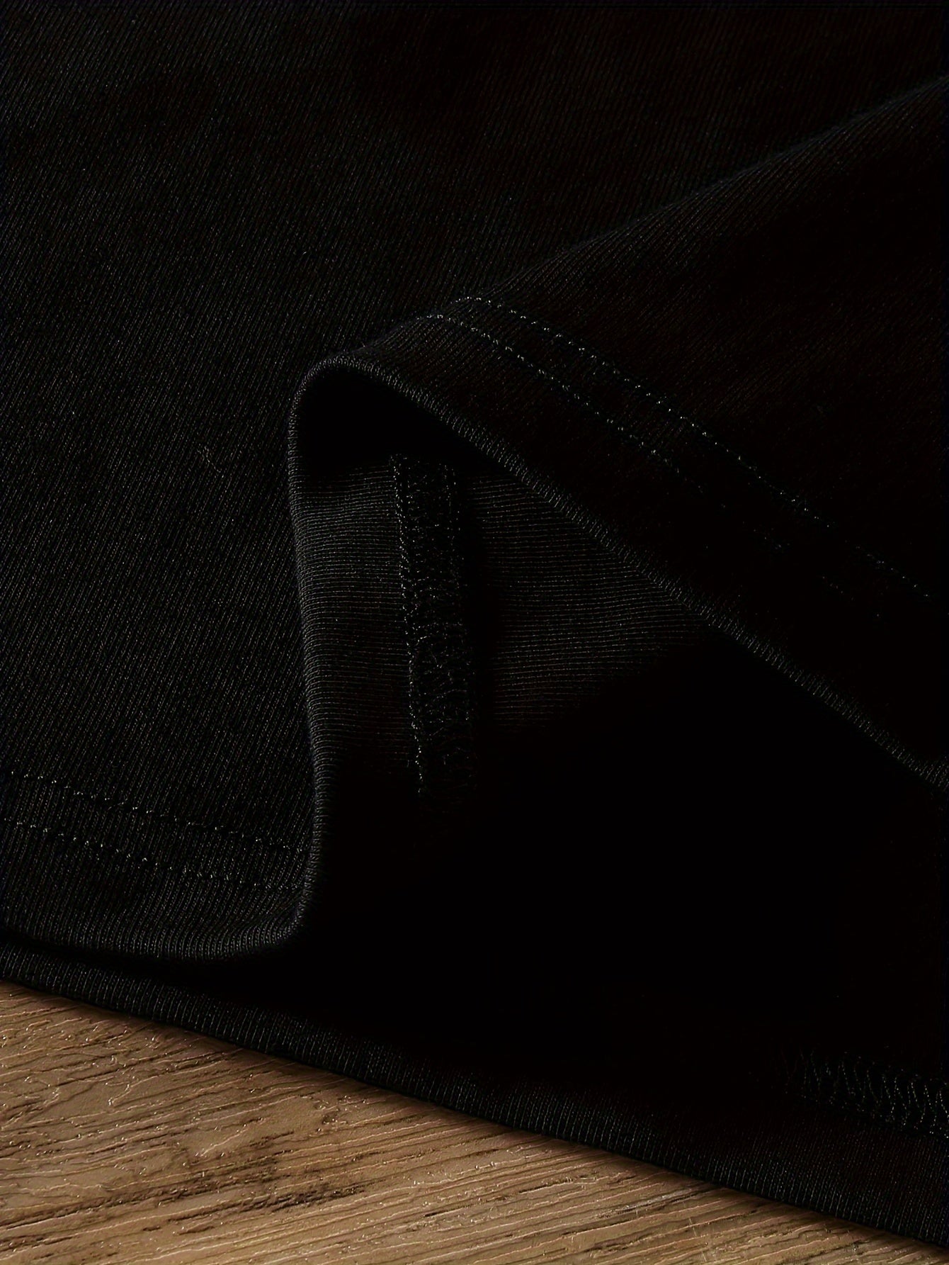 Ayollar uchun moda T-shirt, vintage portret bosmasi bilan, polyesterdan tayyorlangan, tasodifiy yumshoq bo'yin uslubida va odatdagi uzunlikda, barcha fasllar uchun mos.