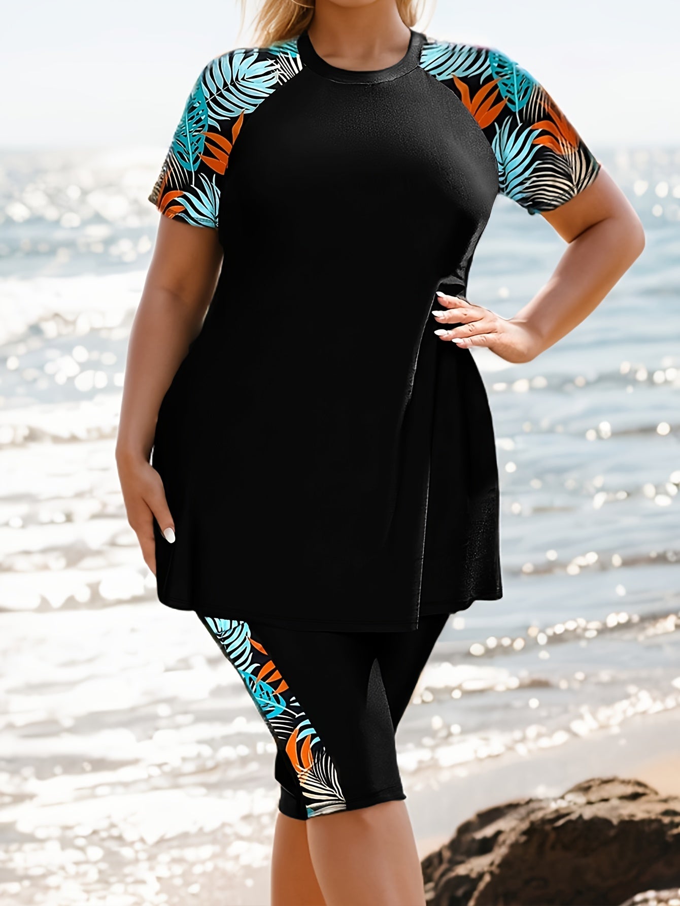 Plus-Size Women's Surf Outfit Short-Sleeve Top and Seven-Point Pants for Beach Vacation