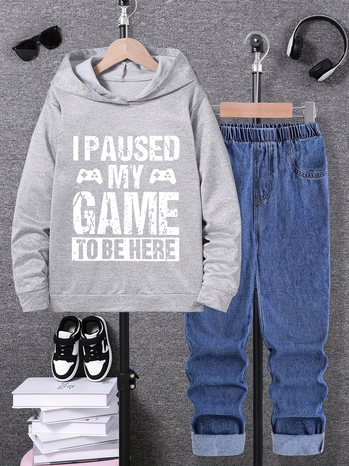 Boys' Casual Two-Piece Set with Letter Print Sweatshirt and Jeans for Outdoor Wear