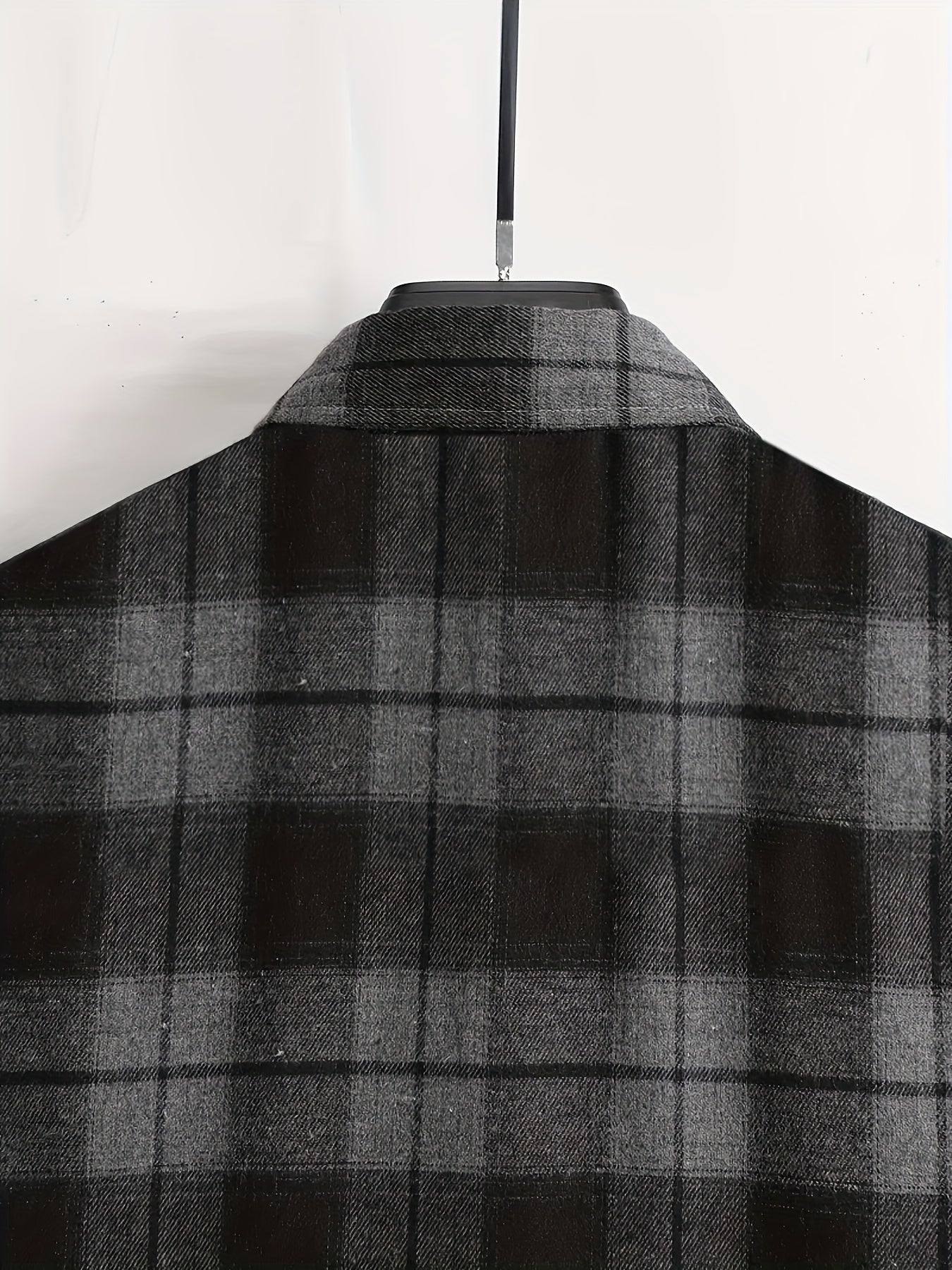 Erkaklar uchun tasodifiy tekis to'qimalar, katta o'lchamdagi uzun qo'lqonli tugmachali ko'ylak, kundalik kiyim va biznes kiyimlari uchun.