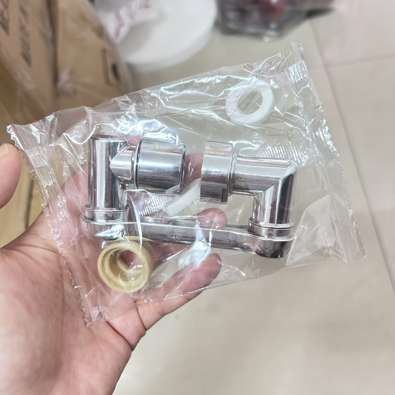 Universal Rotating Faucet Extender Splashproof Basin Wash Face Toothbrush Robotic Arm