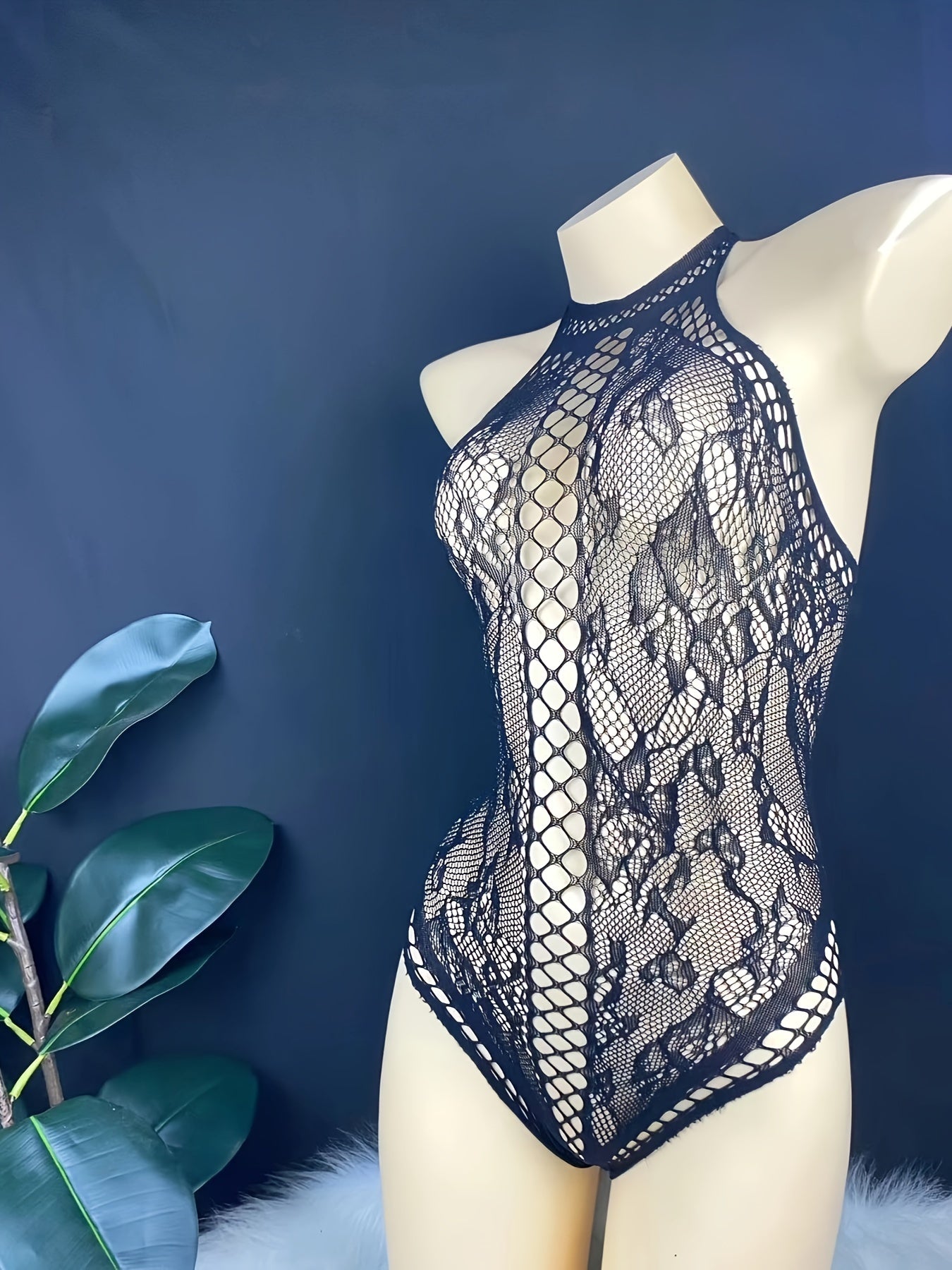 Ayollar uchun zamonaviy dantel bodysuit, bo'sh dizayn va polyamid va to'qimachilik matosidan tayyorlangan tanani shakllantiruvchi korset tepasi bilan.