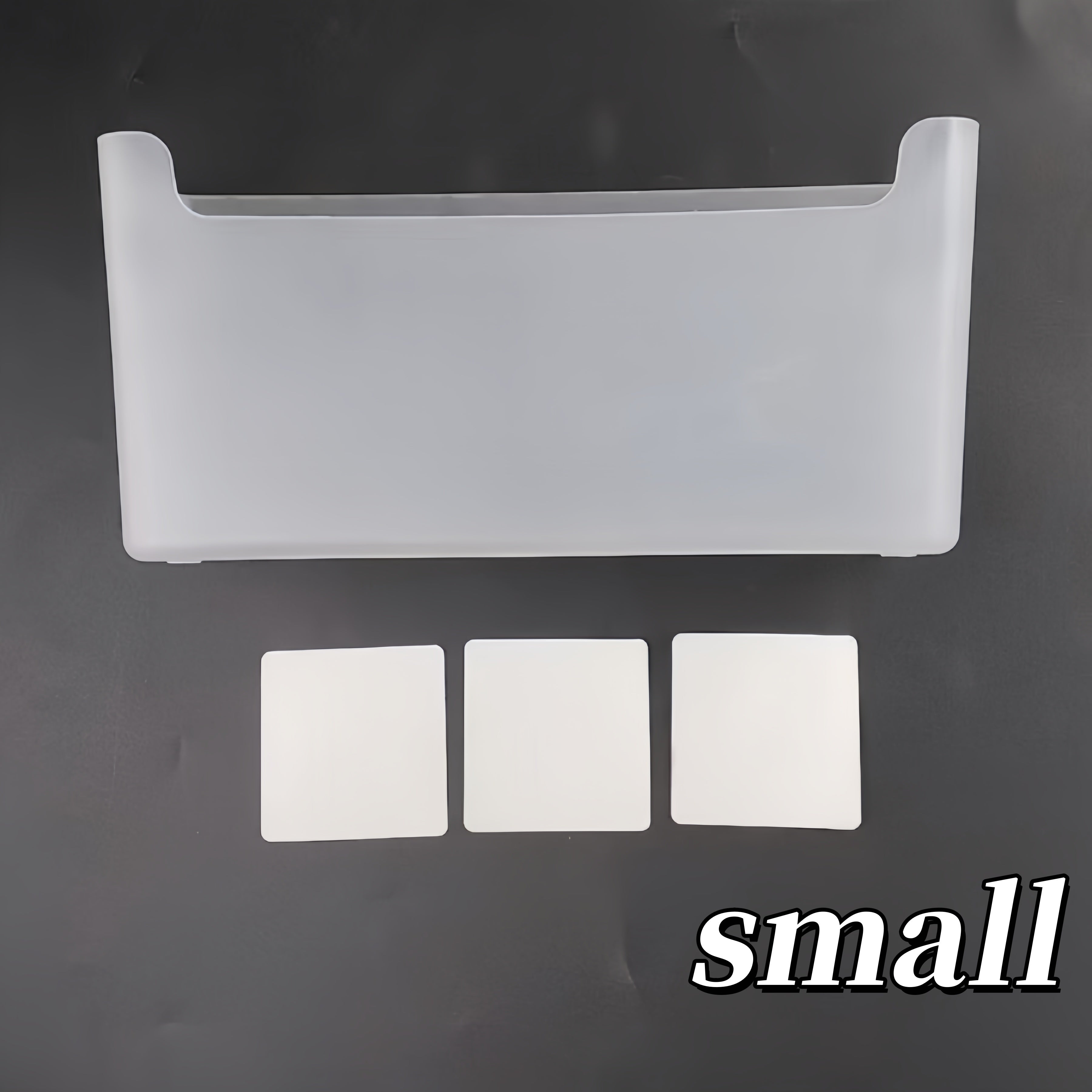 Oshxona saqlash tashkilotchisi devorga o'rnatiladigan, qog'oz stakanlar, o'ralganlar, ziravorlar uchun