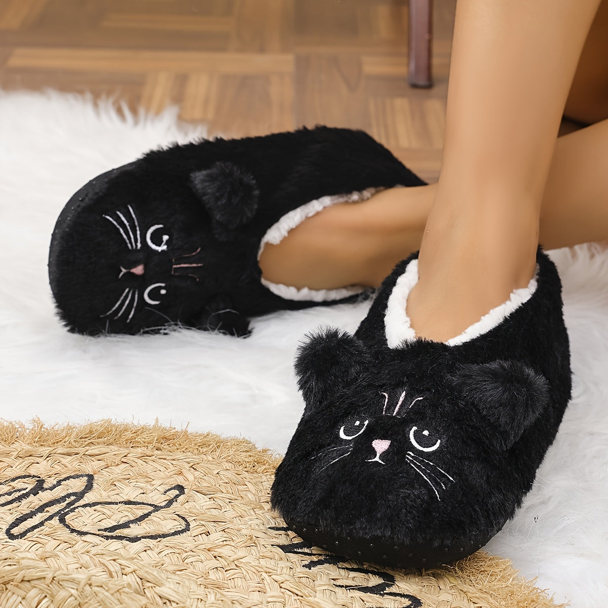 Women's Plush Cartoon Cat Slippers Non-Slip Indoor Casual Footwear