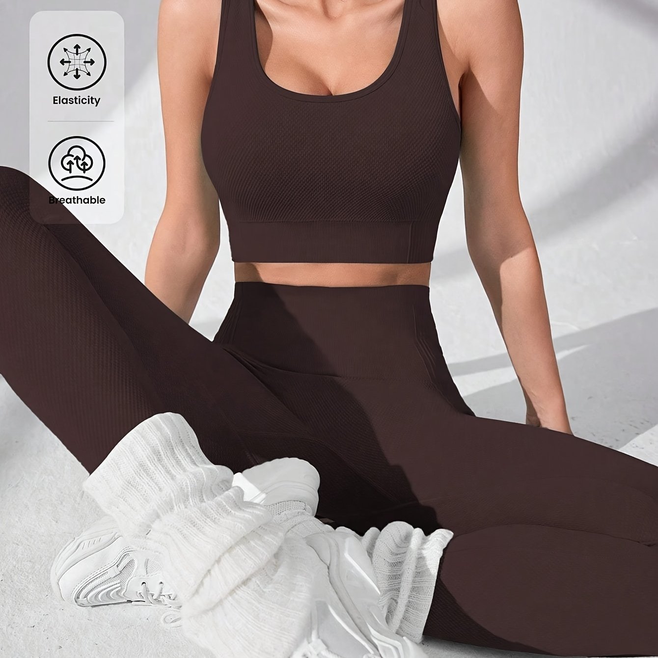 Women's Seamless Yoga and Fitness Set Nylon Moisture-Wicking Quick-Dry Sports Bra Leggings