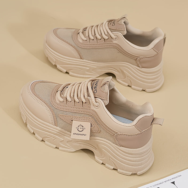 Women's Breathable Casual Flat Sneakers with Lace-Up Closure