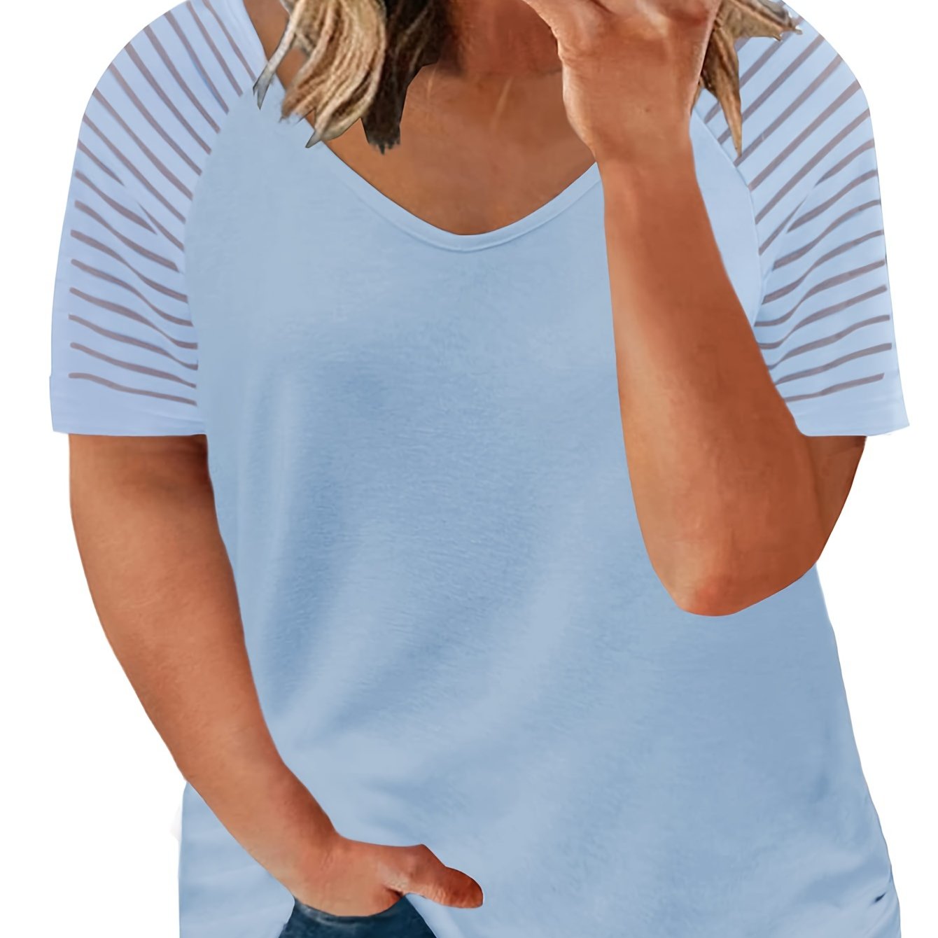 Plus Size Women's V-Neck Short Sleeve T-Shirt with Stretch