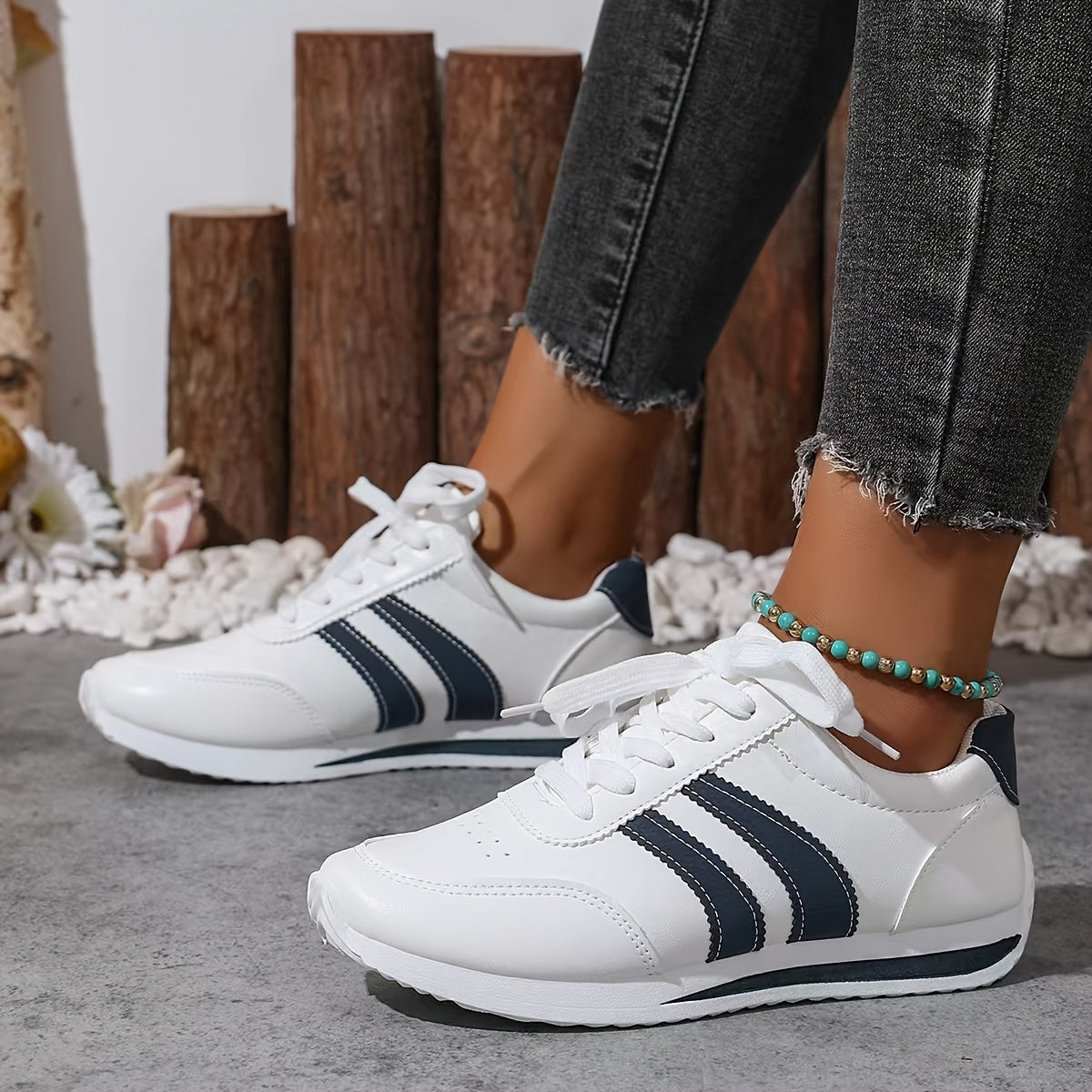 Women's Lightweight Sneakers Non-Slip Cushioned Platform All-Season Gym Office