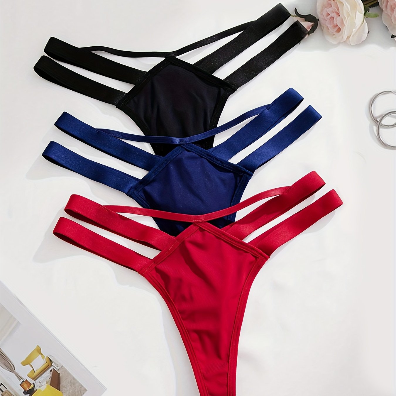 Set de 3 tangas para mujer negro, blanco y rojo, de nylon y elastano, cómodas y elegantes